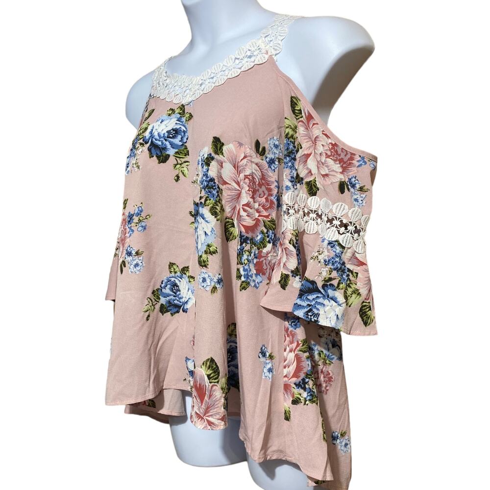 NWT Cupshe pink floral cold shoulder blouse with lace details - Women's 0X - Picture 5 of 11